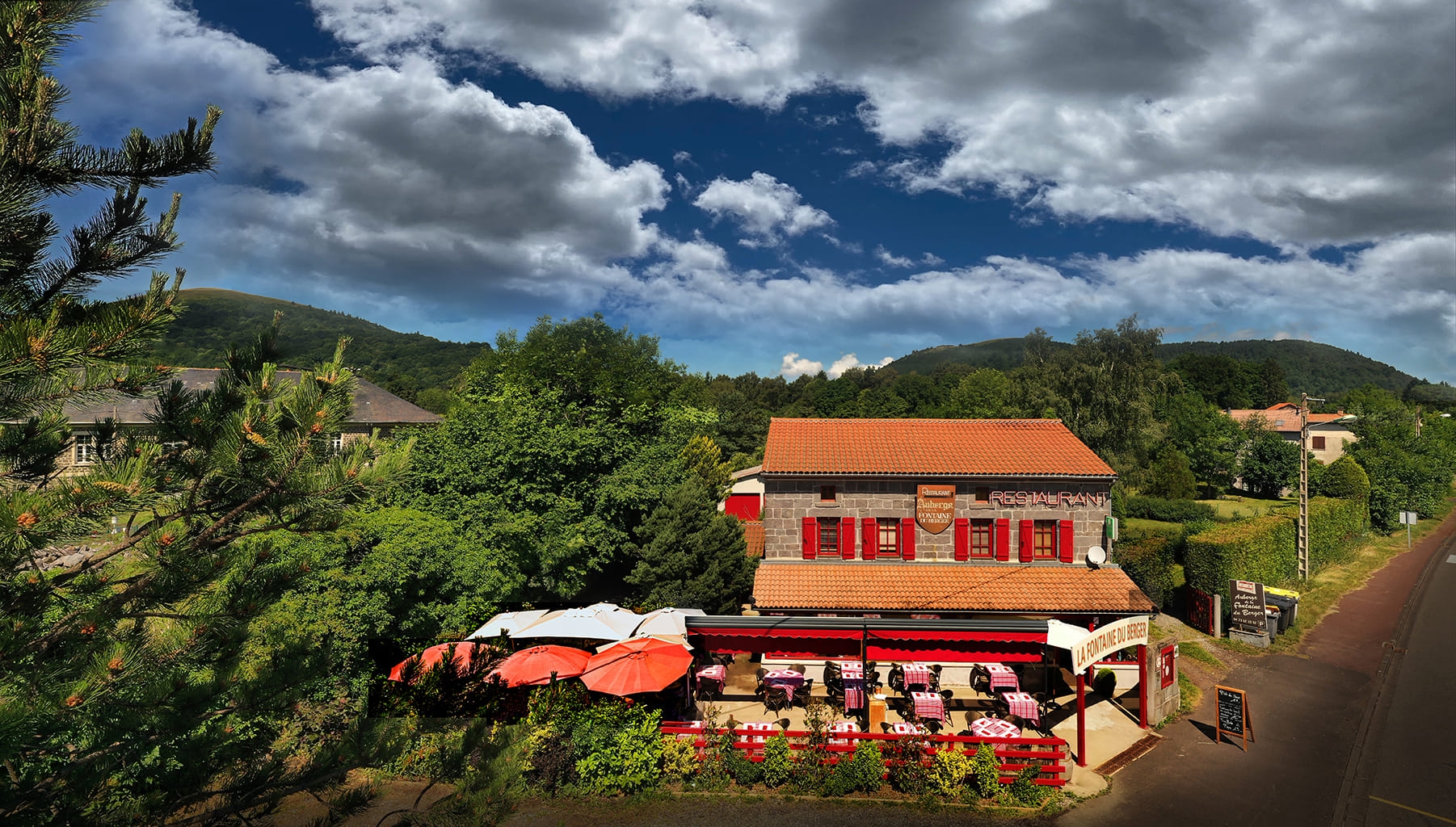 Photo 3 de L'Auberge de la Fontaine du Berger
