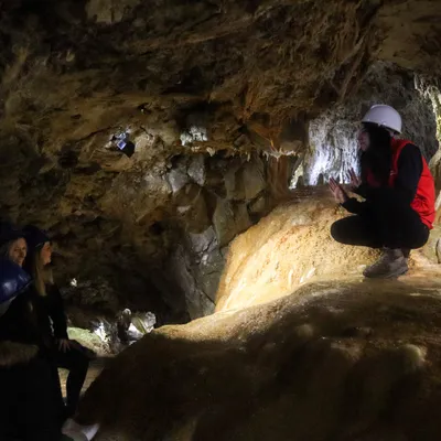 Les Grottes du Cornadore — vue 4, activité à Saint-Nectaire (Puy-de-Dôme)