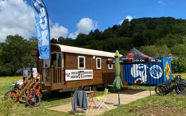 NicoVélo & VéloLive, activité à Besse-et-Saint-Anastaise
