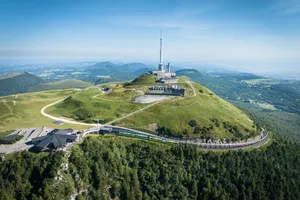 Panoramique des Dômes — vue 1, activité à Orcines (Puy-de-Dôme)